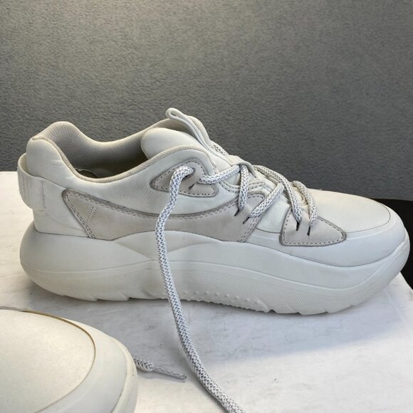 UGG LA CLOUD LOW TRAINER White SNEAKERS SHOES US 8.5,Comfort,Atletic,Women's - Picture 16 of 16